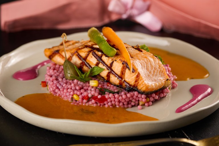 GRİLLED SALMON